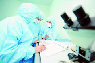 从拜耳备受争议的收购打算，看全球造药巨头的转型方式