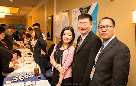 esballSAPA年会代表：左→右： 刘雯颖博士、汪俊博士、王建峰博士
