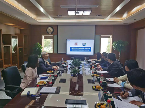 esball首席执行官陈春麟博士，商务发展部副总裁蔡金娜博士等人周到欢迎了金能明书记一行。