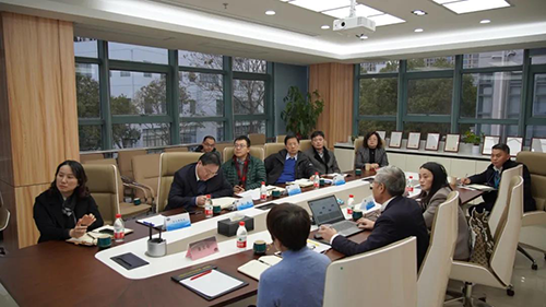 上海市浦东新区当局党组成员、副区长吴强，浦东新区科经委副主任李晓亮，张江治理局副局长吴俊，张江集团副总经理王凯荣等调研esball